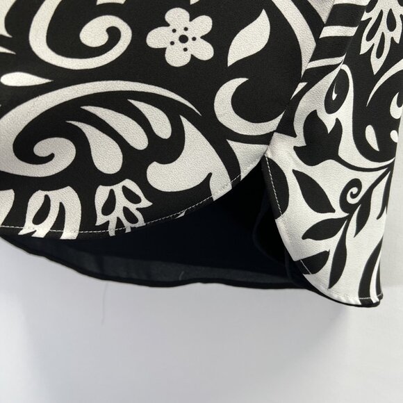 Chicos Women's Top Reversible Size Large Black White Paisley Pullover Sleeveless - Picture 5 of 8